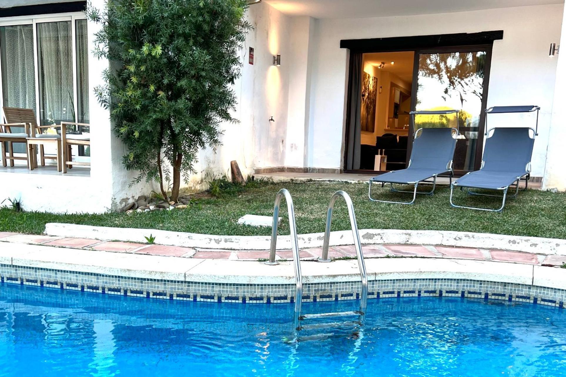 Mijas Costa - Beachside Apartment- A Ла-Кала-де-Михас Экстерьер фото